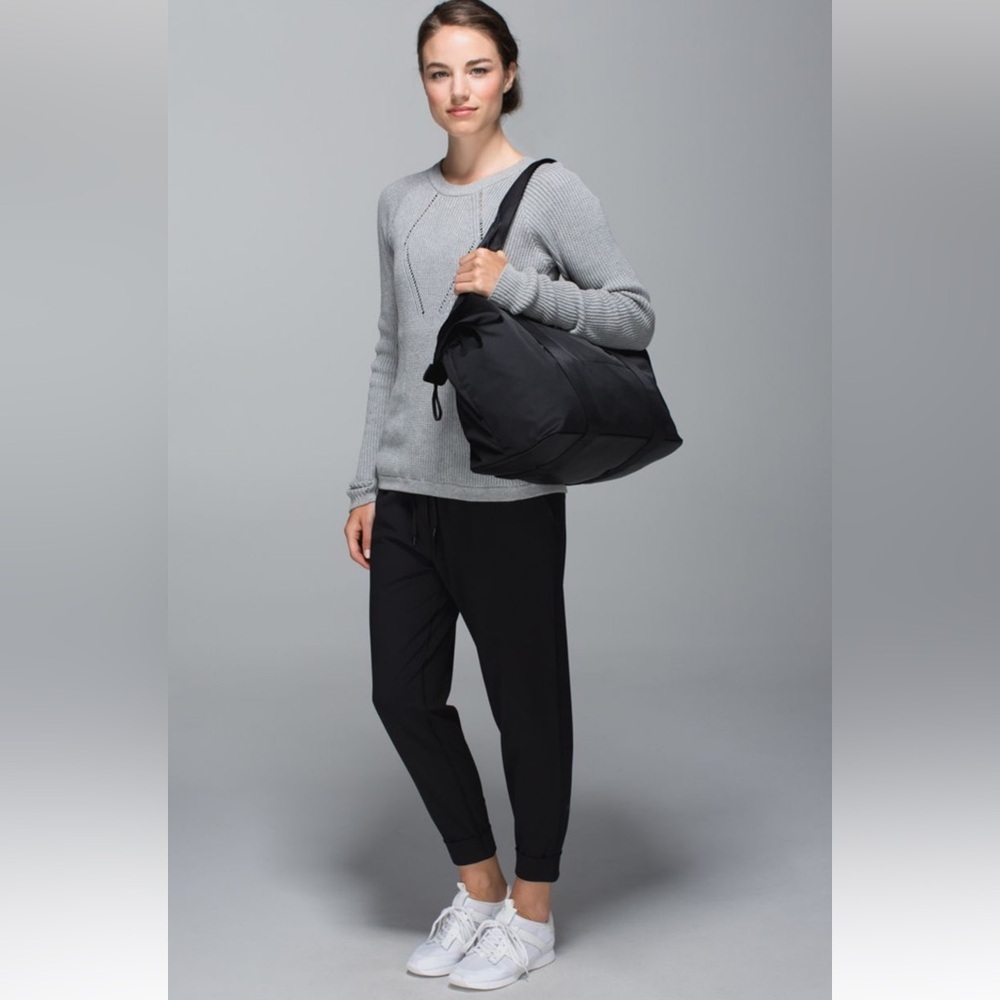 Lululemon Jet Crop Cuffs Trousers Pockets Pants PullOn Cord Preppy Black 12